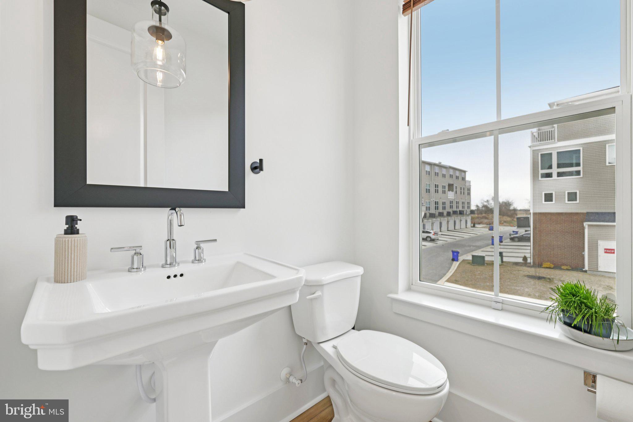 1600 Blacksmith Way Frederick, MD 21702 - Photo 15 of 39 Bathroom