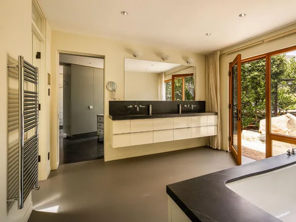$14,995,000 | 650 San Ysidro Road, Montecito, CA 93108