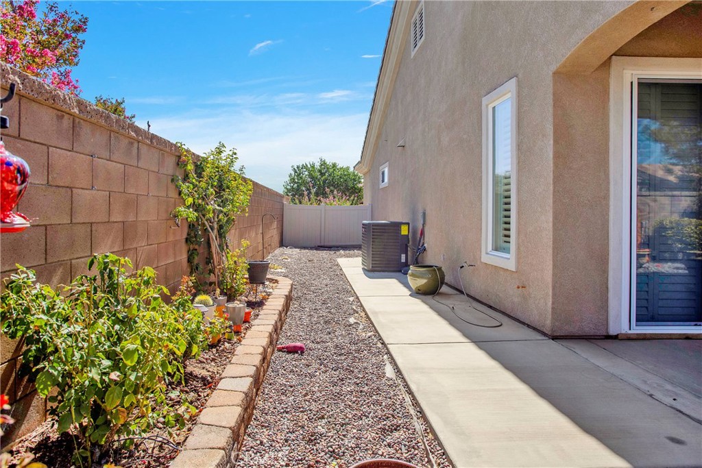 10686 Archerwill Road Apple Valley, CA 92308 - Photo 42 of 55