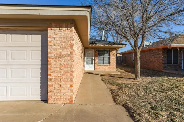 $875 | 6112 38th Street, Unit A, Lubbock, TX 79407
