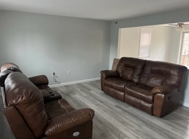 $2,500 | 31 Lantern Lane, Unit 2, Dracut, MA 01826