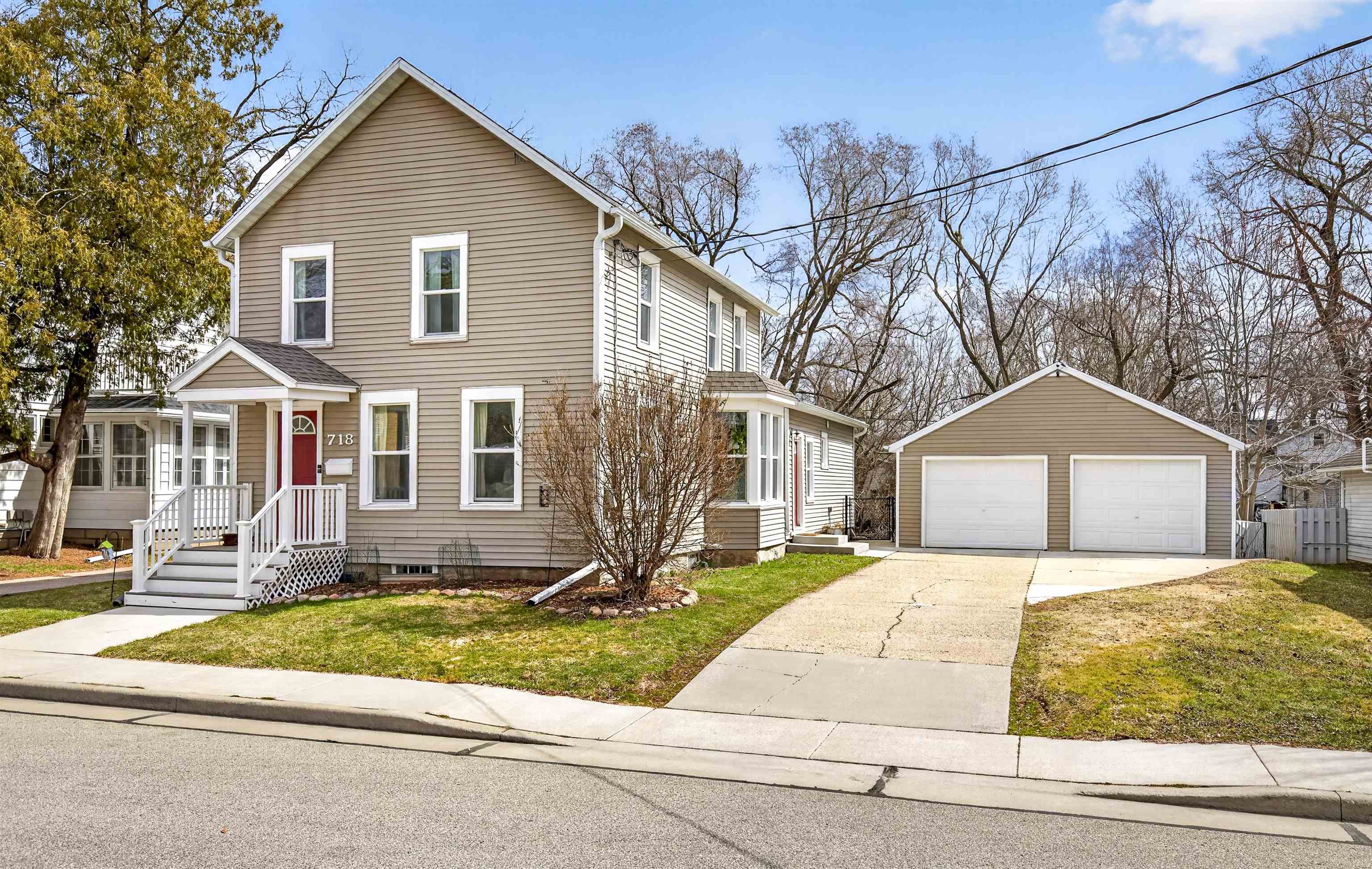 718 North Harriman Street Appleton, WI 54911 - Photo 1 of 1