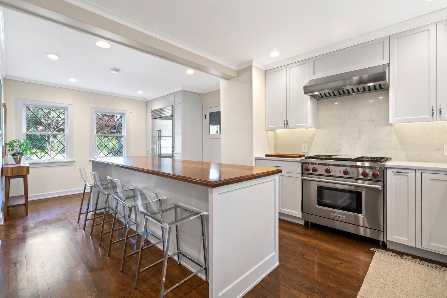 1880 Southwest Edgewood Road Portland, OR 97201 - Photo 9 of 31 09