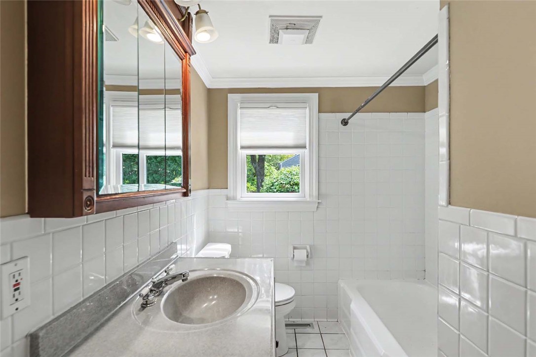 12 Elton Road Barrington, RI 02806 - Photo 25 of 39 Gallery Image 25