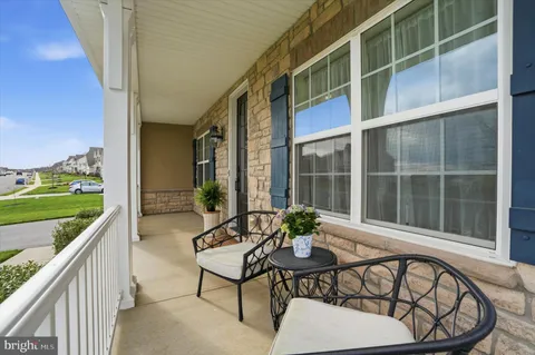 $649,000 | 4 Sovereign Drive, Douglassville, PA 19518