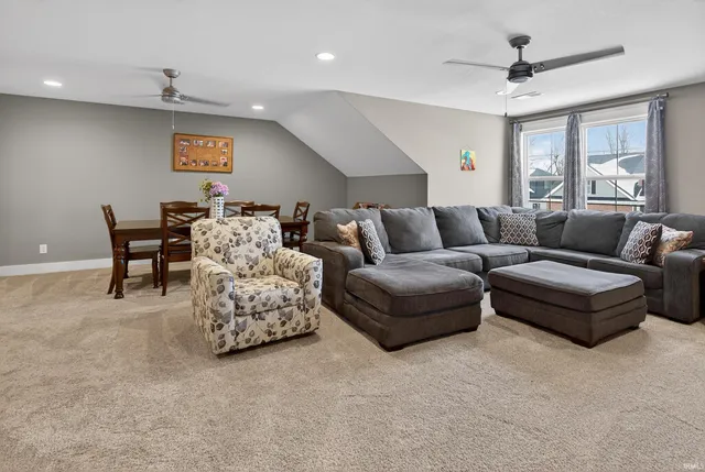 $599,900 | 511 Westbriar Circle, Newburgh, IN 47630