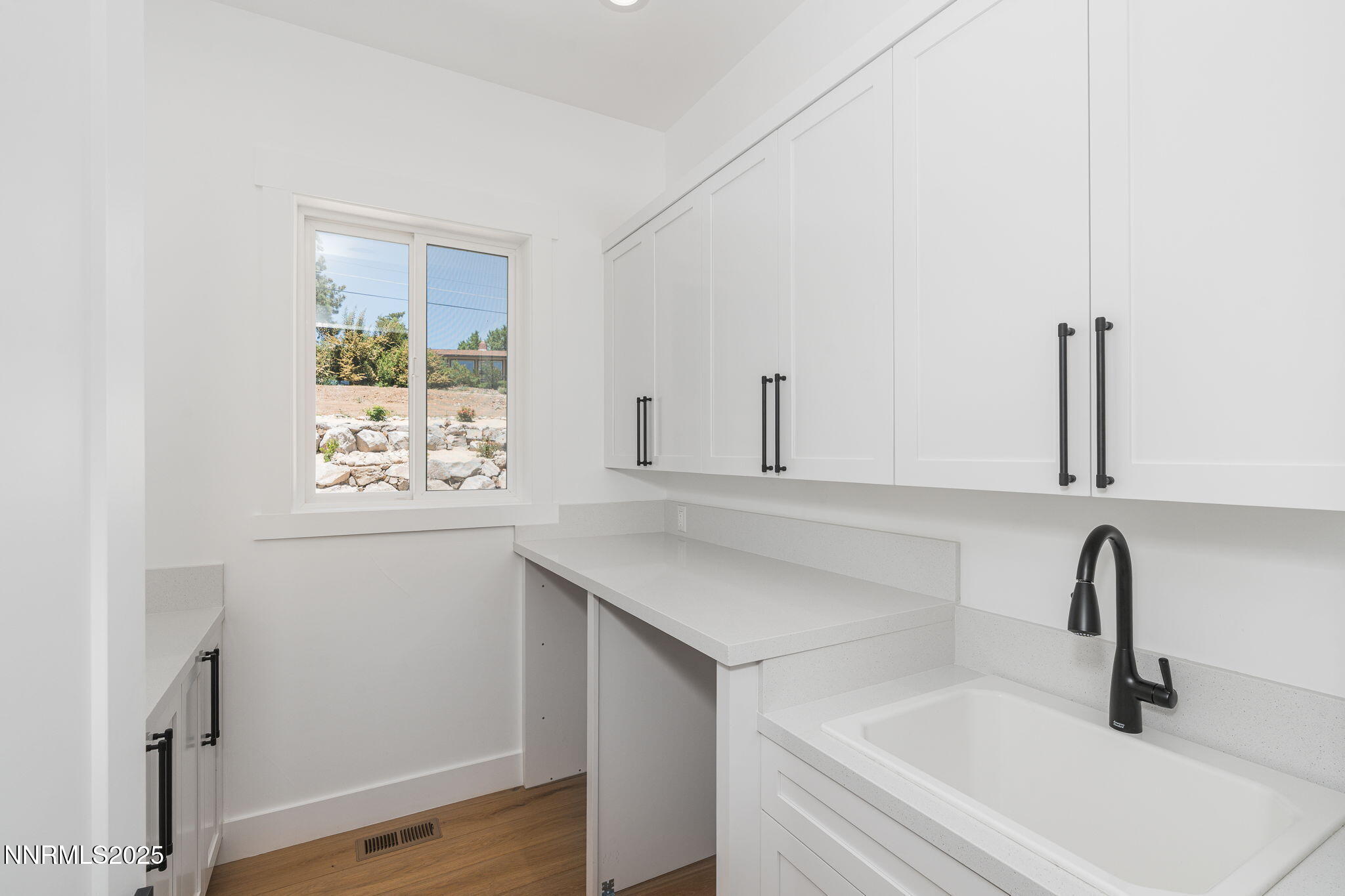 545 Greenstone Drive Reno, NV 89512 - Photo 23 of 77 23-web-or-mls-DSC07137-Edit
