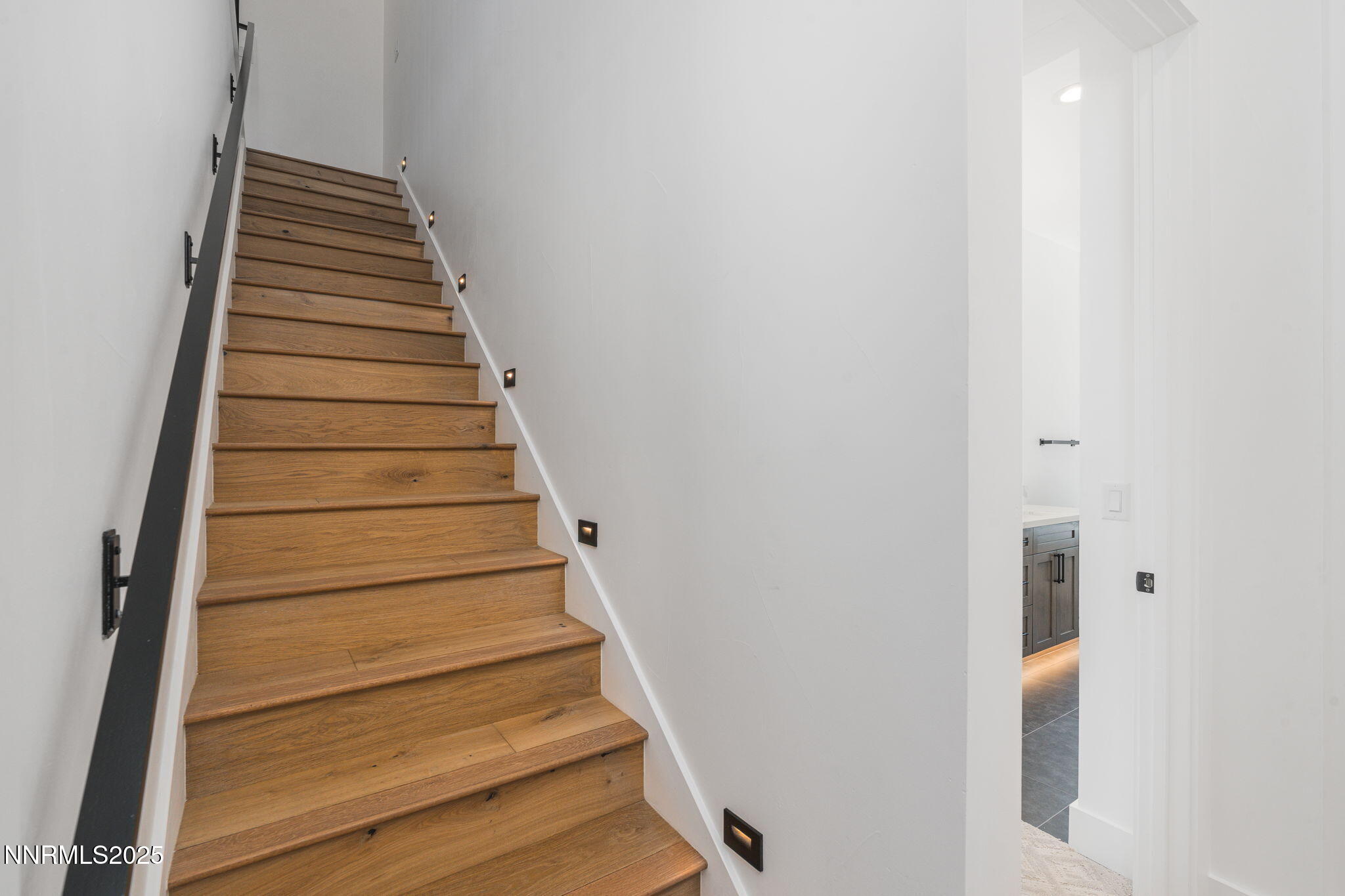 545 Greenstone Drive Reno, NV 89512 - Photo 28 of 77 28-web-or-mls-DSC07241-Edit