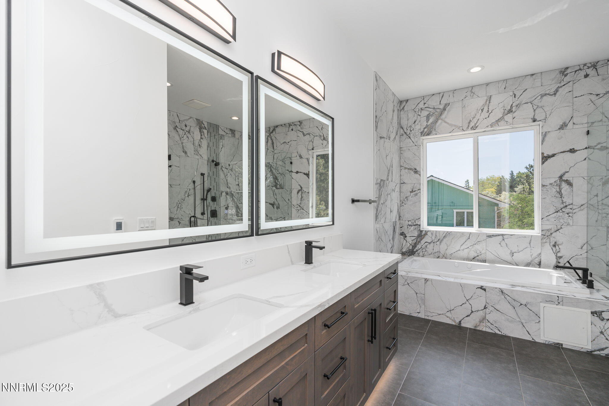 545 Greenstone Drive Reno, NV 89512 - Photo 37 of 77 37-web-or-mls-DSC07320-Edit