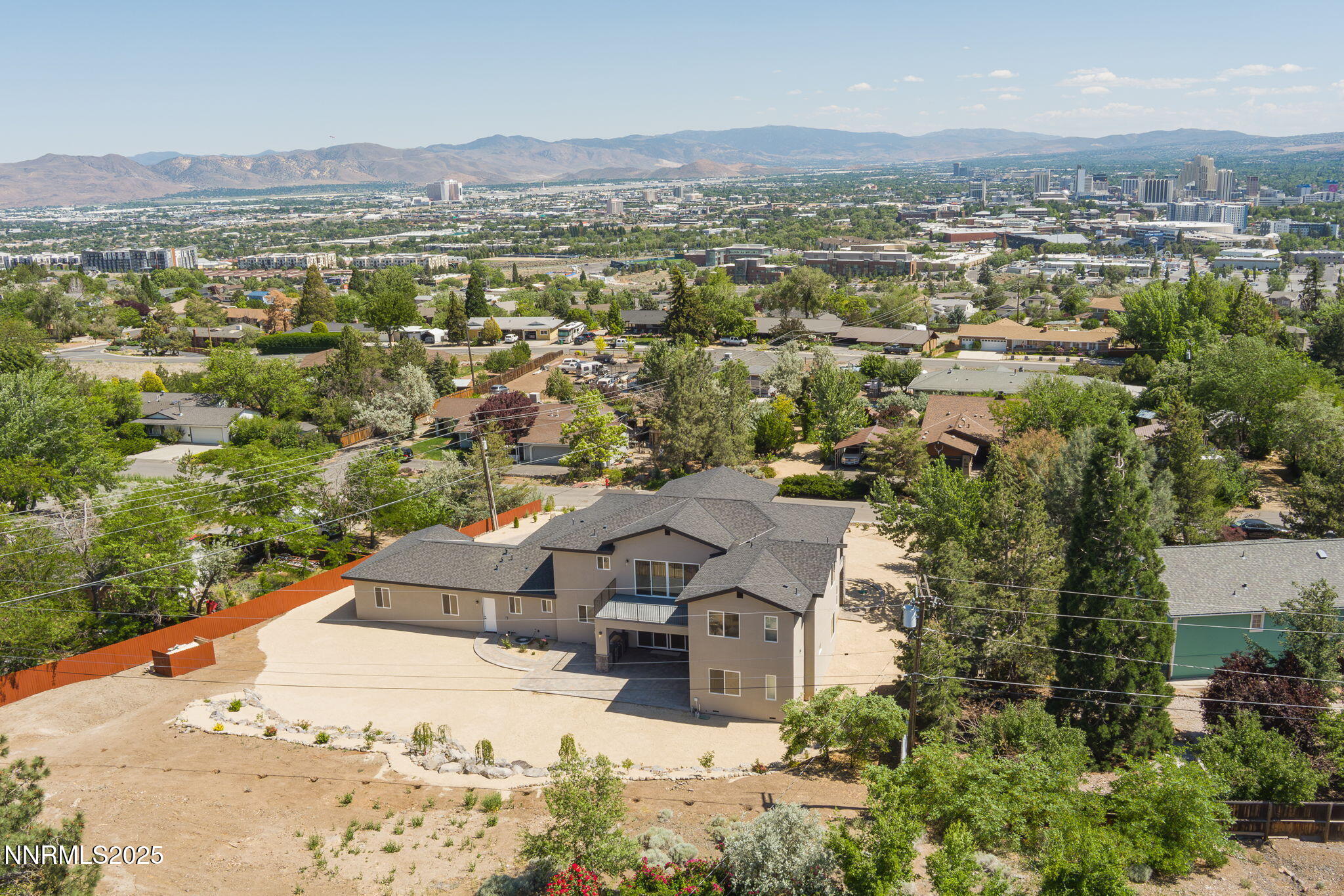 545 Greenstone Drive Reno, NV 89512 - Photo 6 of 77 70-web-or-mls-MAX_0010-Enhanced-NR