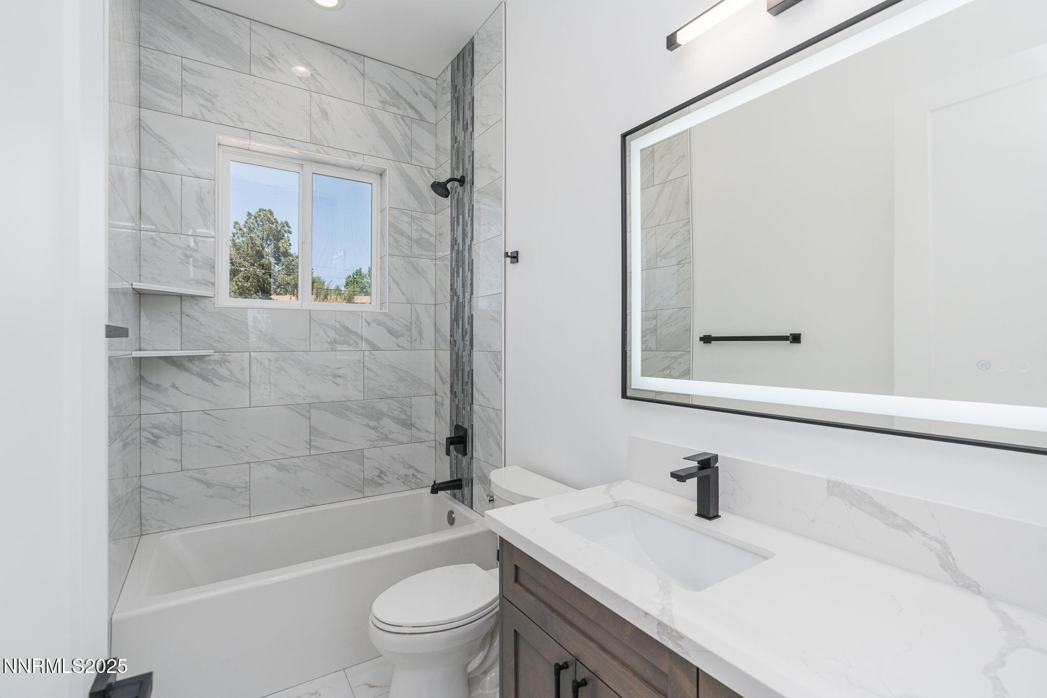 545 Greenstone Drive Reno, NV 89512 - Photo 8 of 77 49-web-or-mls-DSC07271-Edit