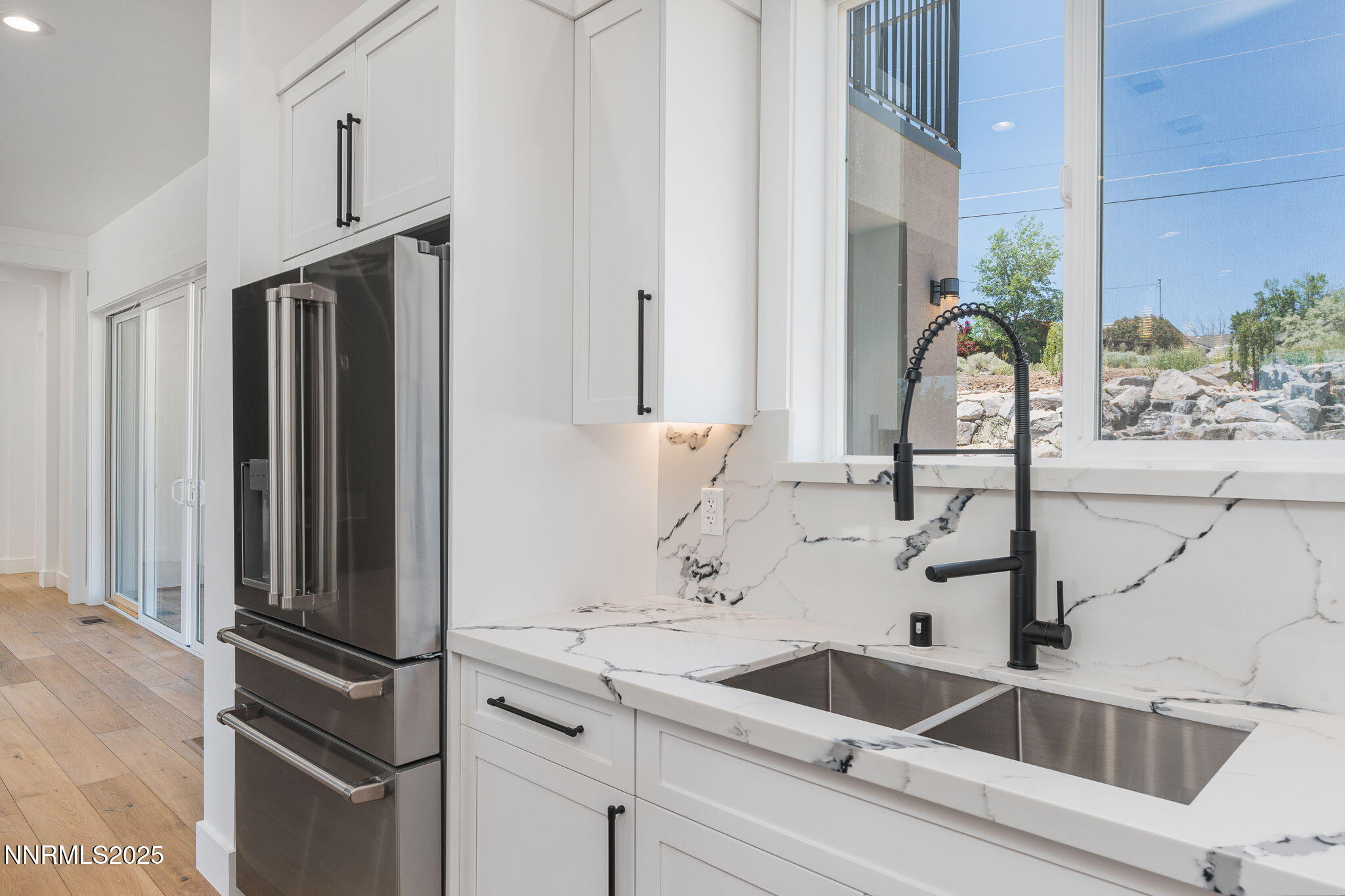 545 Greenstone Drive Reno, NV 89512 - Photo 9 of 77 16-web-or-mls-DSC07219-Edit