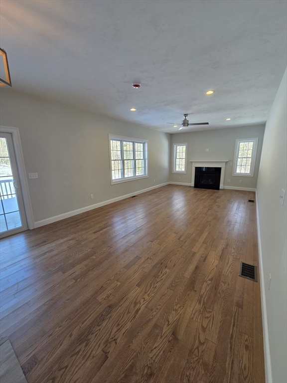 138 Elm Street Uxbridge, MA 01569 - Photo 11 of 26