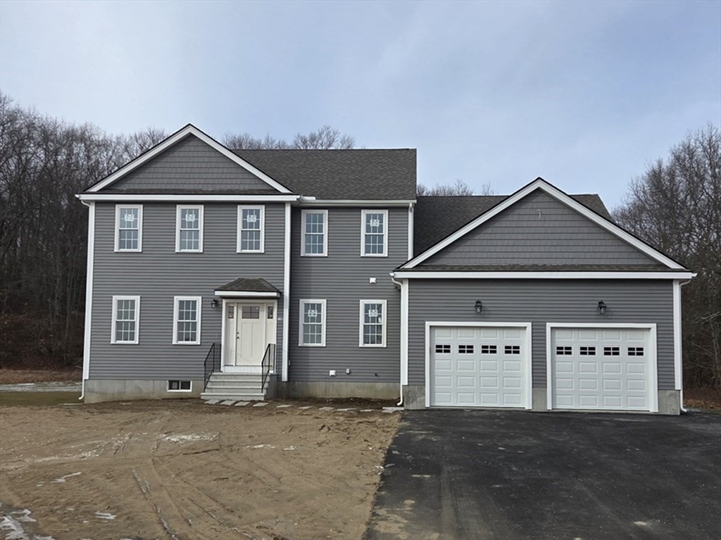 138 Elm Street Uxbridge, MA 01569 - Photo 2 of 26