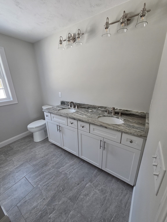 138 Elm Street Uxbridge, MA 01569 - Photo 24 of 26