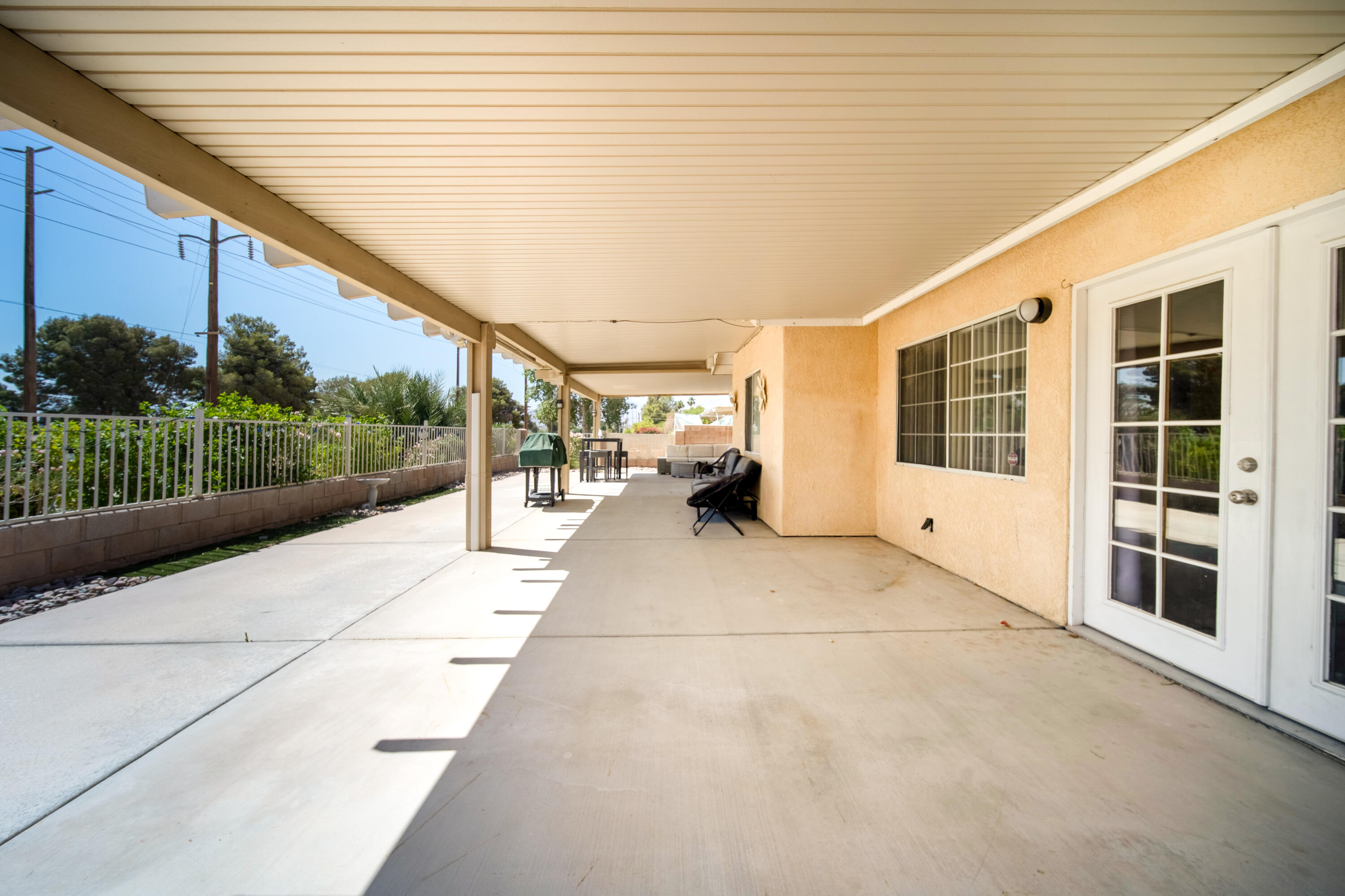 33860 Bell Road Thousand Palms, CA 92276 - Photo 32 of 56 a porch with seating space