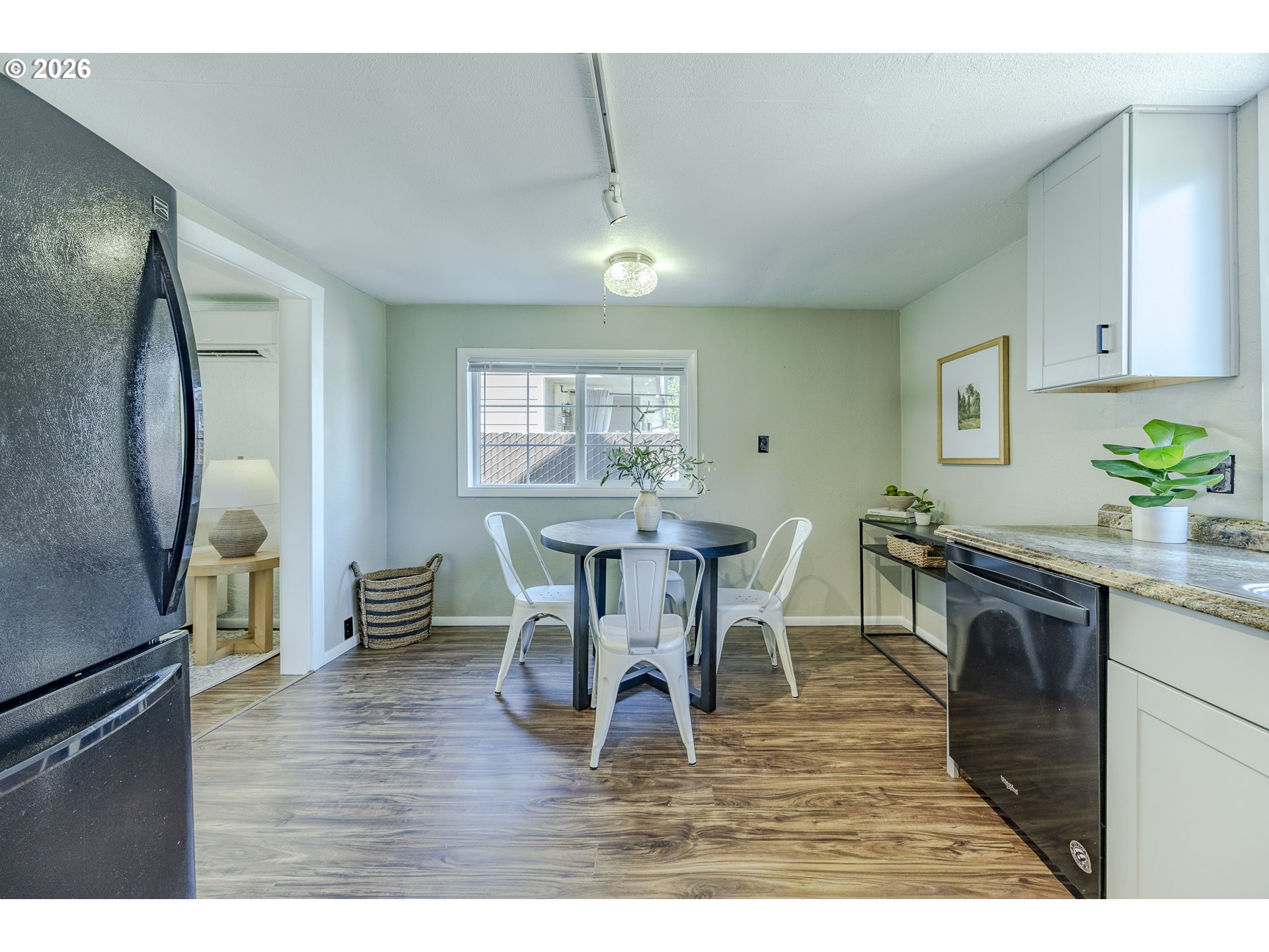 1222 E Street Springfield, OR 97477 - Photo 11 of 45