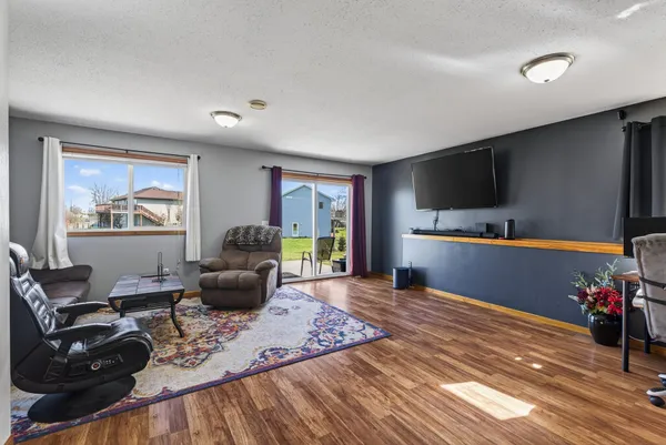 $355,000 | 1601 Griffing Park Road, Buffalo, MN 55313