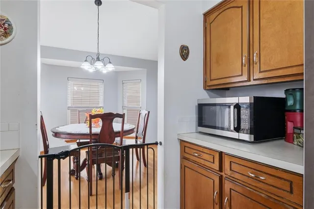 $310,000 | 522 Forest Glen Lane, Lansing, KS 66043