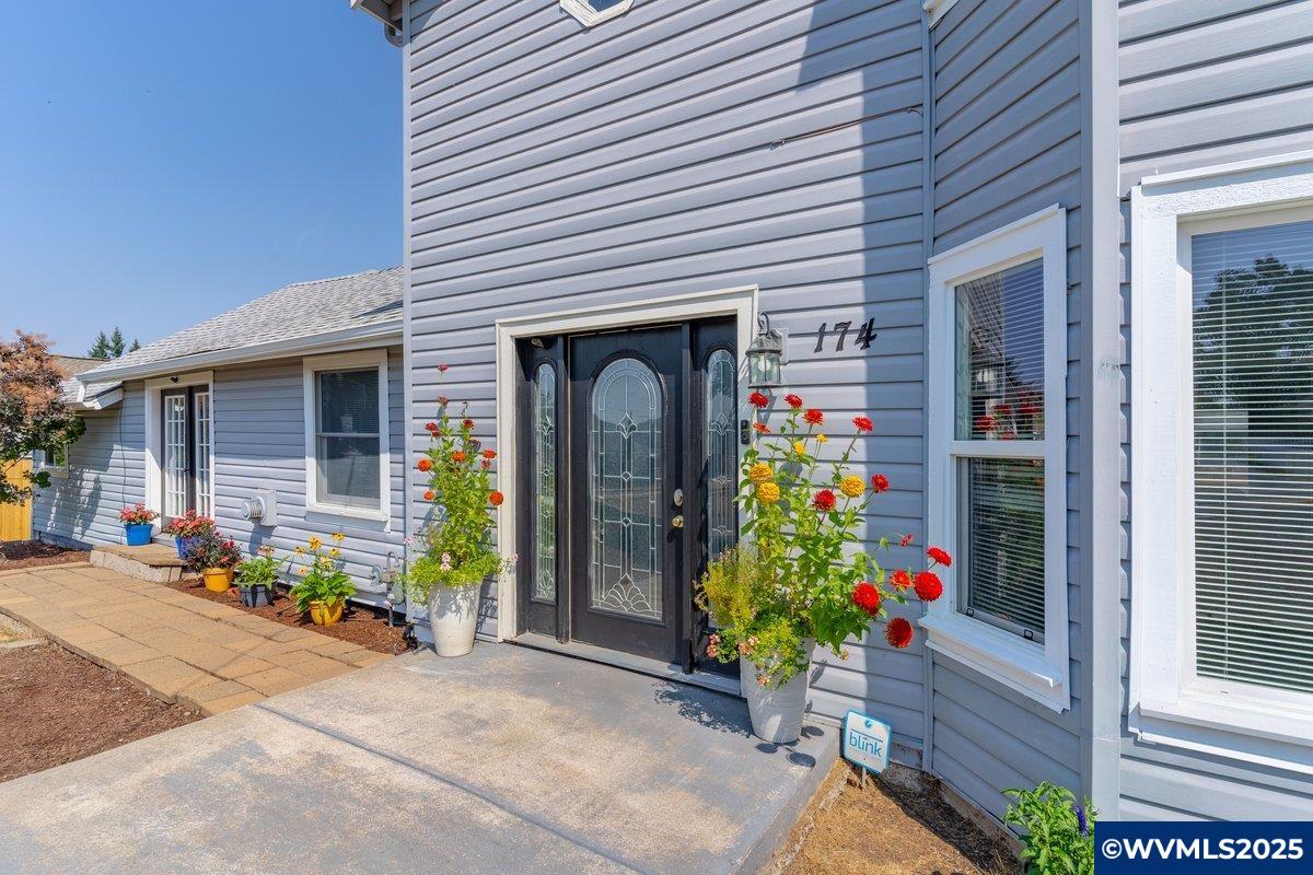 174 Steelhammer Road Silverton, OR 97381 - Photo 3 of 39 Gallery Image 3
