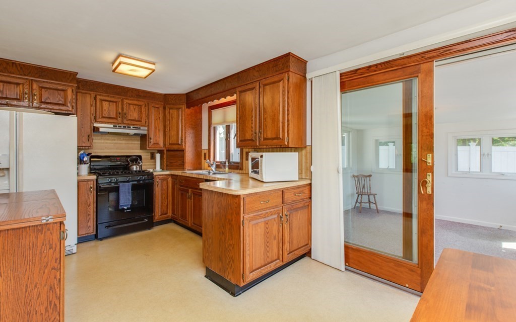 7 Rolling Ridge Road Franklin, MA 02038 - Photo 7 of 28 Gallery Image 7