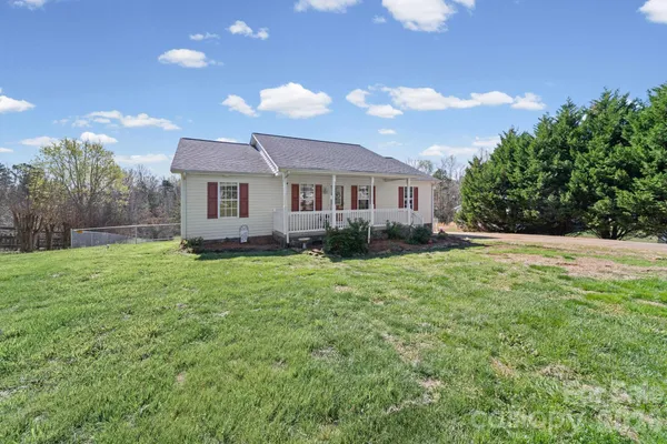 $319,900 | 1024 Daniel Drive, Stanley, NC 28164