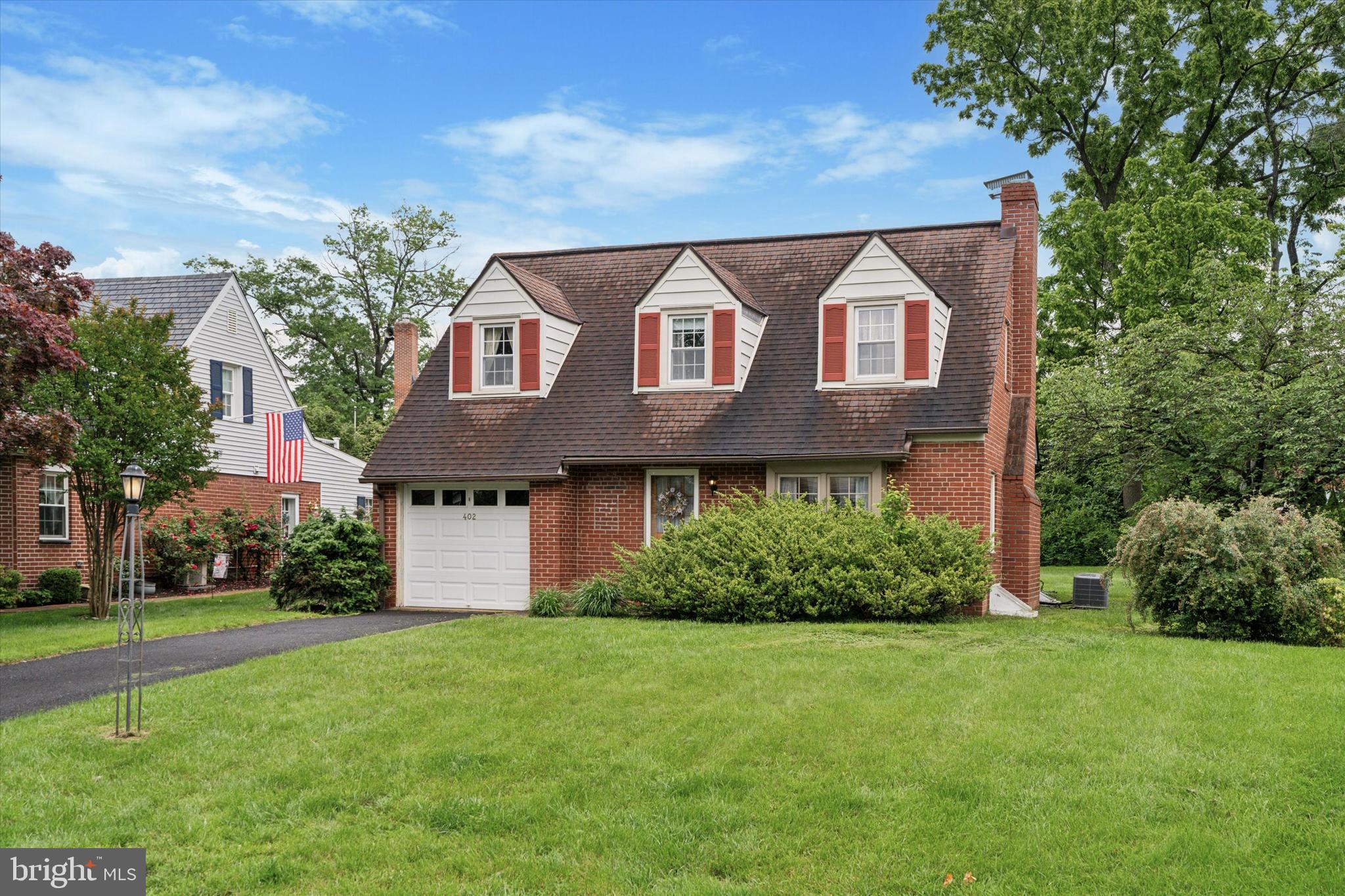 402 Willow Road Oreland, PA 19075 - Photo 2 of 26 Gallery Image 2