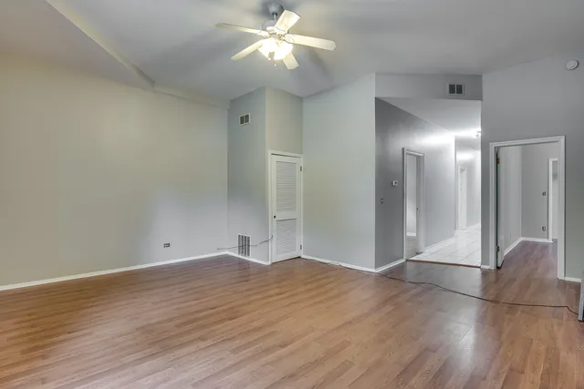 $3,200 | 1825 North Kedzie Avenue, Unit 1, Chicago, IL 60647