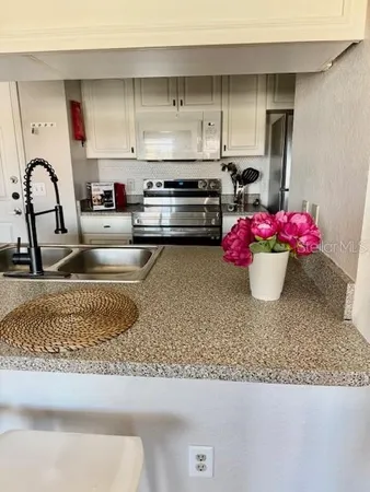 $1,890 | 860 North Orange Avenue, Unit 464, Orlando, FL 32801