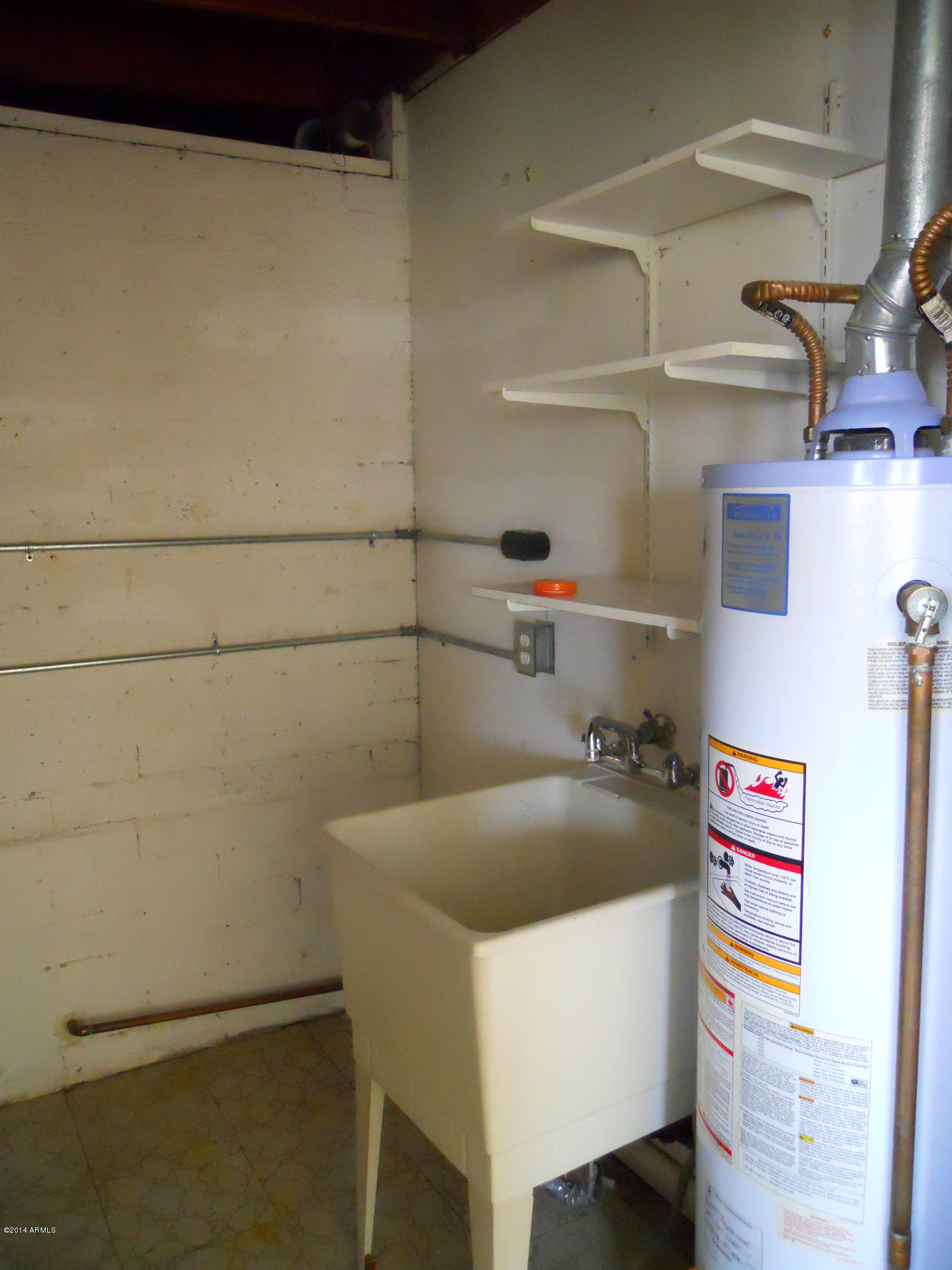 3012 West Rancho Drive Phoenix, AZ 85017 - Photo 12 of 16 Laundry Room