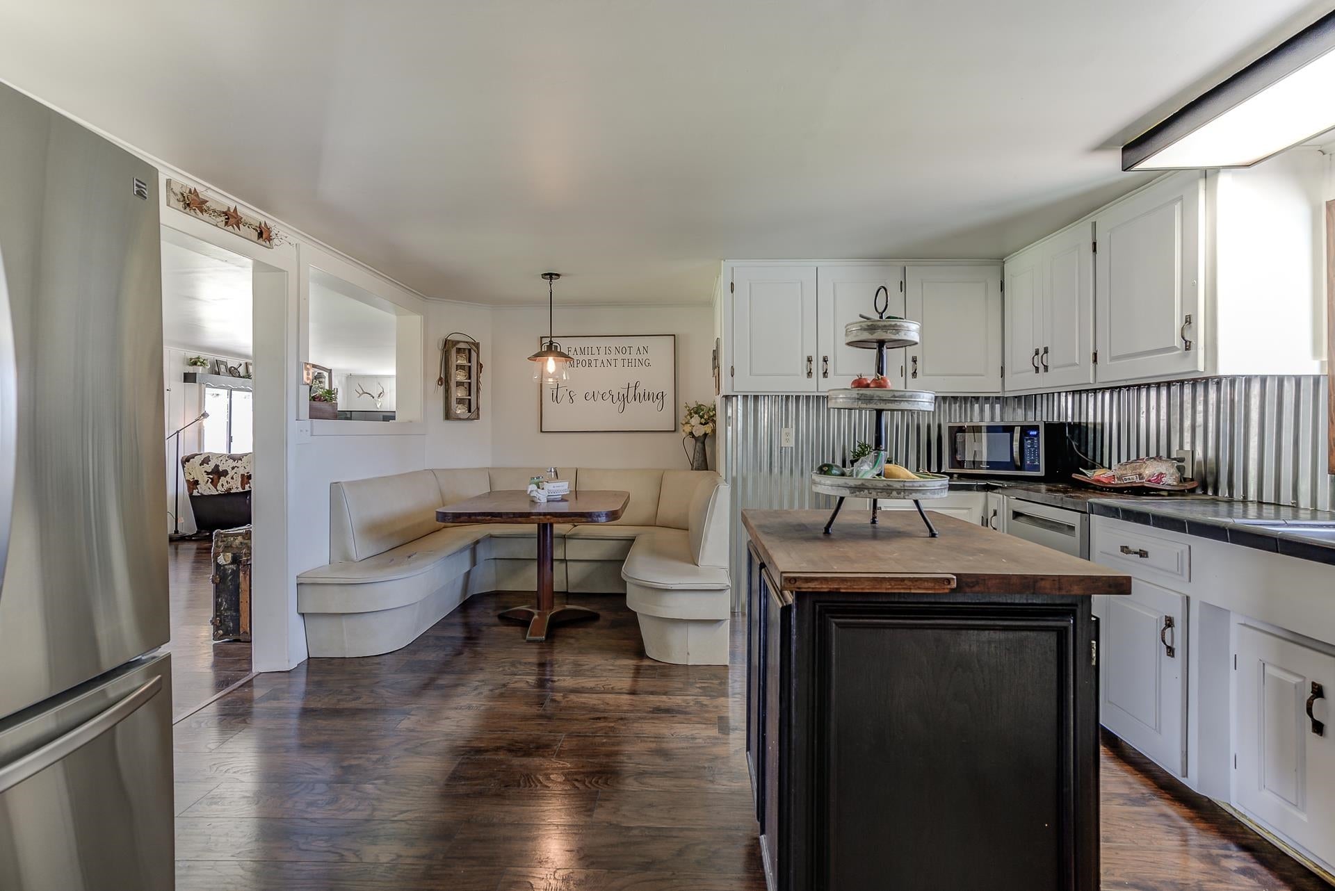 617 Harry Cash Road Montague, CA 96064 - Photo 8 of 27 Gallery Image 8