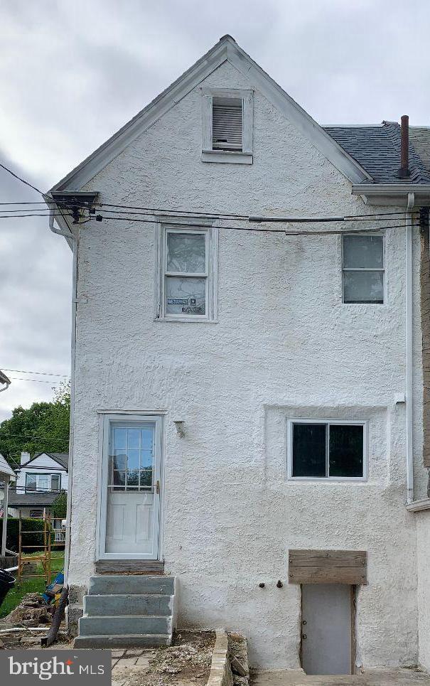 245 Powell Road Springfield, PA 19064 - Photo 3 of 23