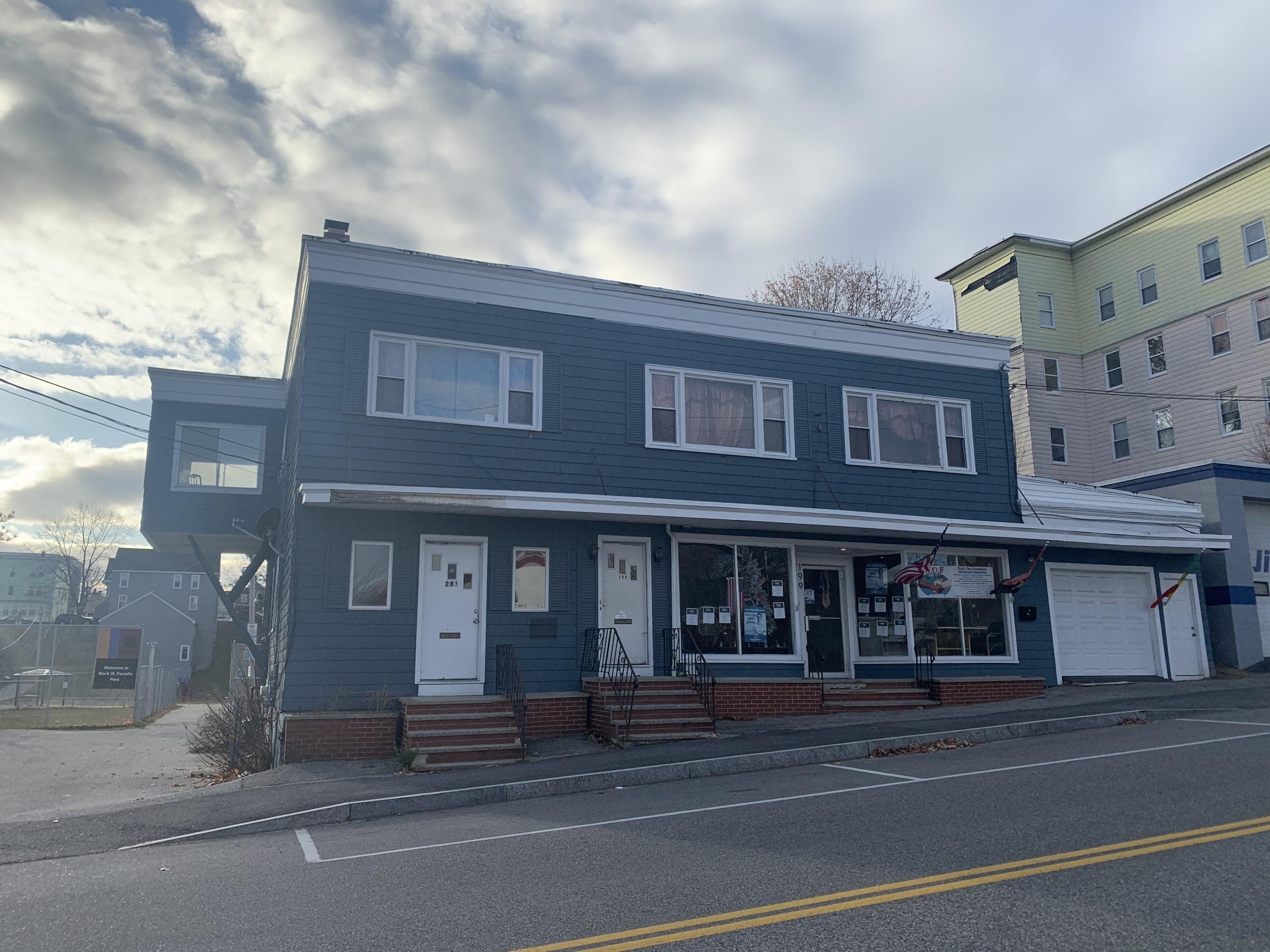 199 Bartlett Street Lewiston, ME 04240 - Photo 2 of 17 IMG_1825