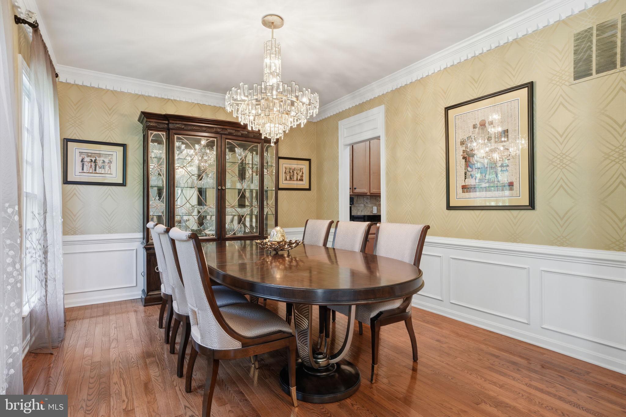 1735 Iron Horse Road Huntingdon Valley, PA 19006 - Photo 5 of 44
