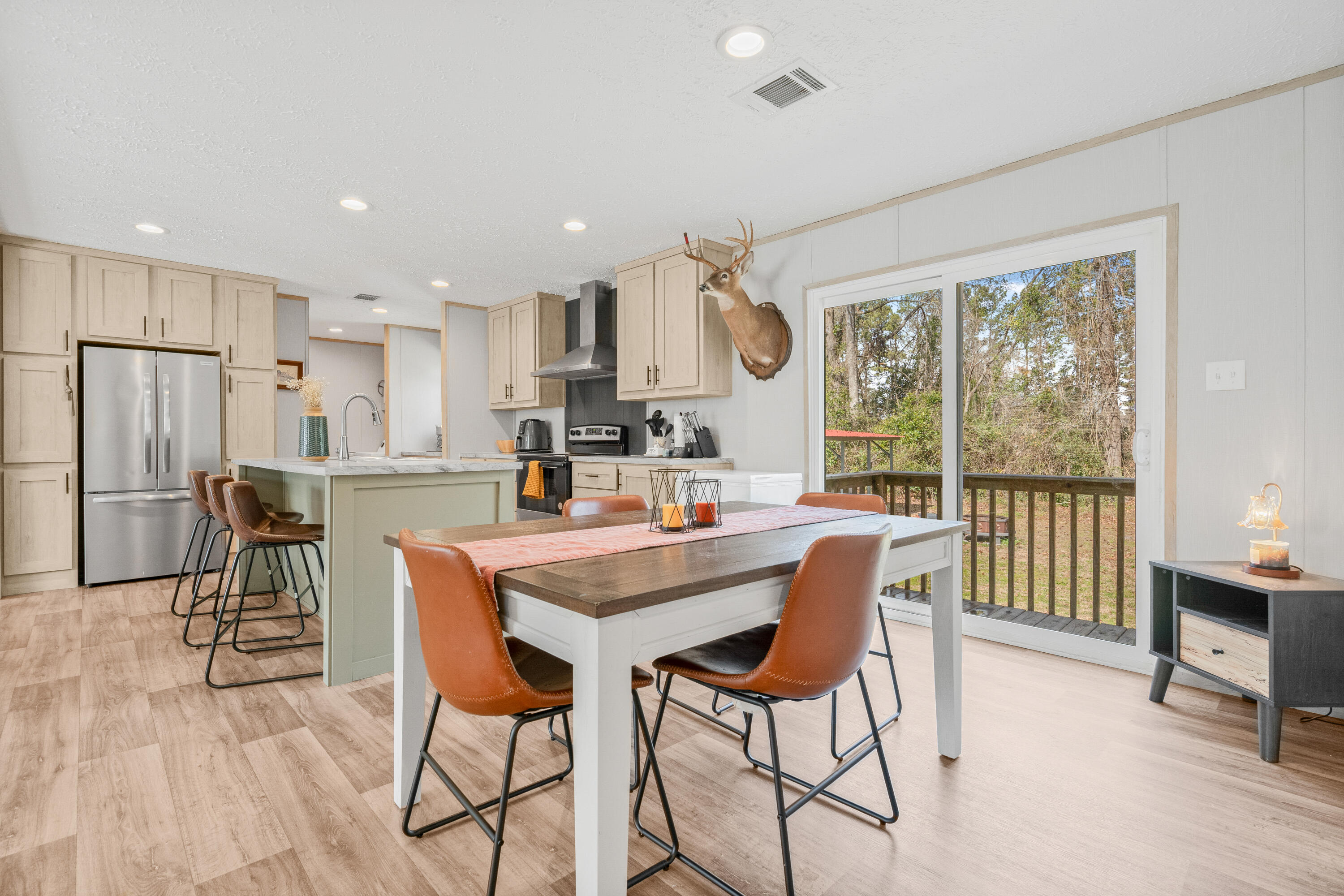 116 East Church Street Bonneau, SC 29431 - Photo 7 of 33 DSC04106