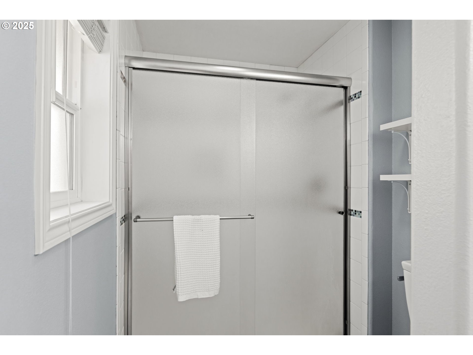 22271 Northeast Lachenview Lane Fairview, OR 97024 - Photo 22 of 40 a bathroom with a shower