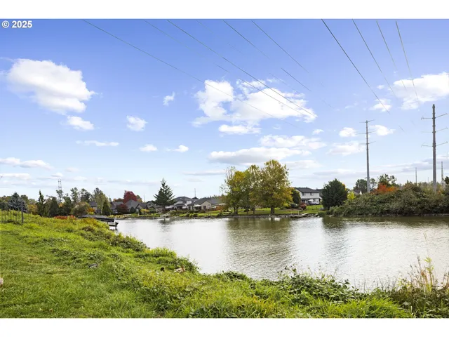 $550,000 | 22271 Northeast Lachenview Lane, Fairview, OR 97024