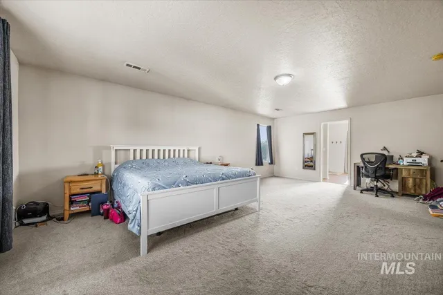 $399,900 | 208 Parkland Way, Caldwell, ID 83605