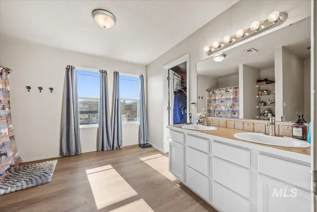 $399,900 | 208 Parkland Way, Caldwell, ID 83605