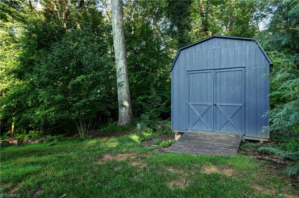 706 Chester Road Winston-Salem, NC 27104 - Photo 38 of 45 Gallery Image 38