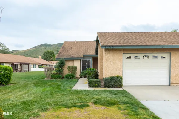 $559,900 | 30110 Village 30, Camarillo, CA 93012