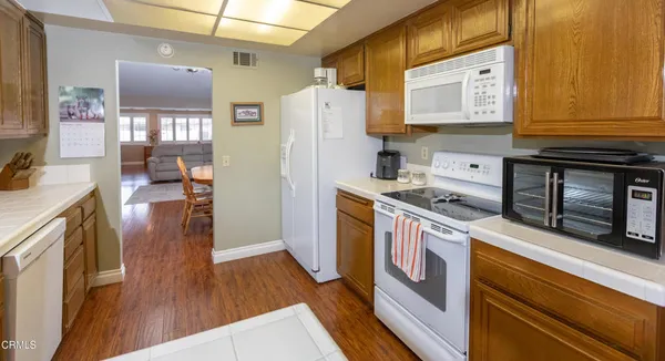 $559,900 | 30110 Village 30, Camarillo, CA 93012