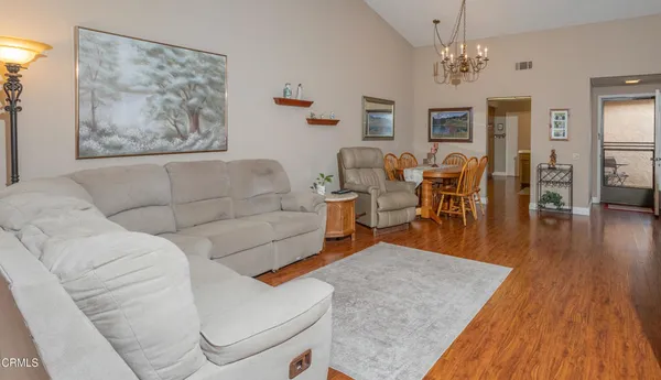 $559,900 | 30110 Village 30, Camarillo, CA 93012