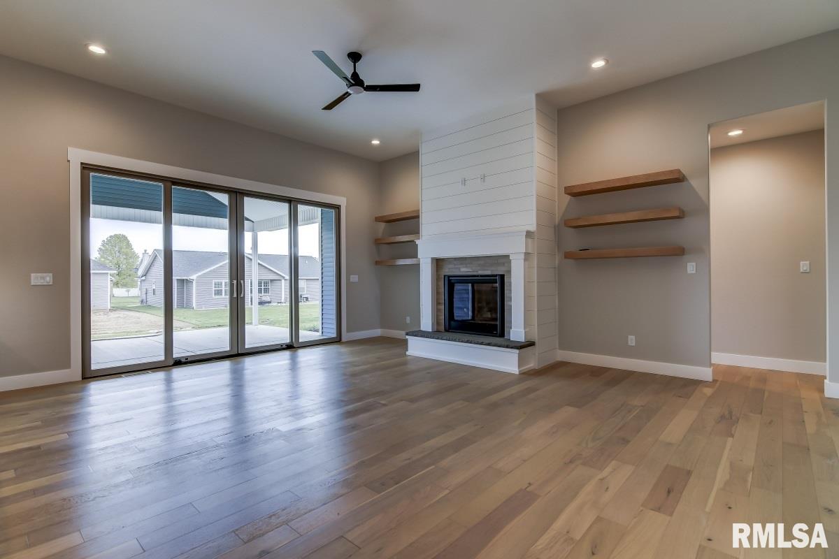 370 Abigail Drive Springfield, IL 62711 - Photo 11 of 43 Gallery Image 11
