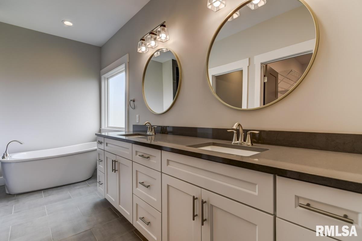 370 Abigail Drive Springfield, IL 62711 - Photo 22 of 43 Gallery Image 22