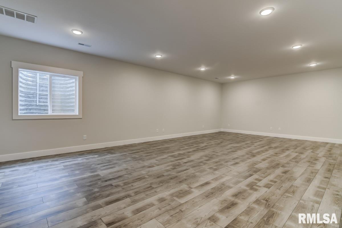 370 Abigail Drive Springfield, IL 62711 - Photo 27 of 43 Gallery Image 27