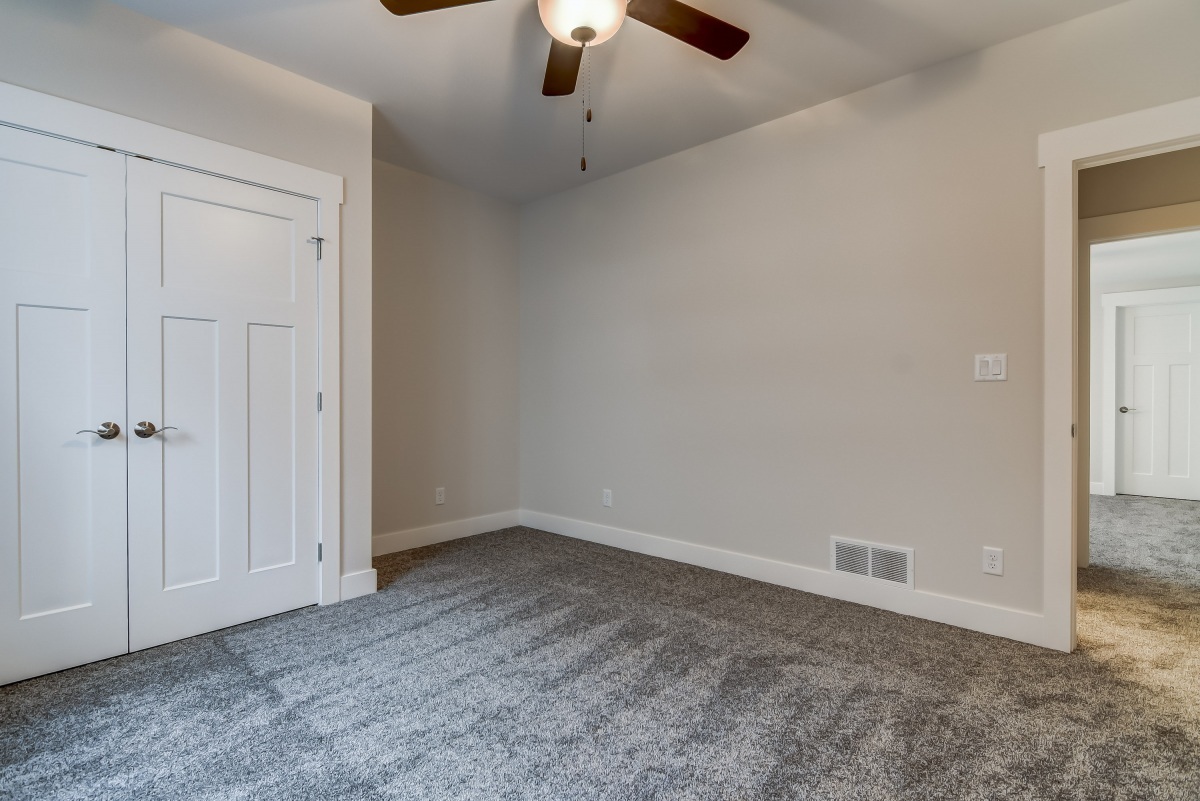 370 Abigail Drive Springfield, IL 62711 - Photo 34 of 43 Gallery Image 34