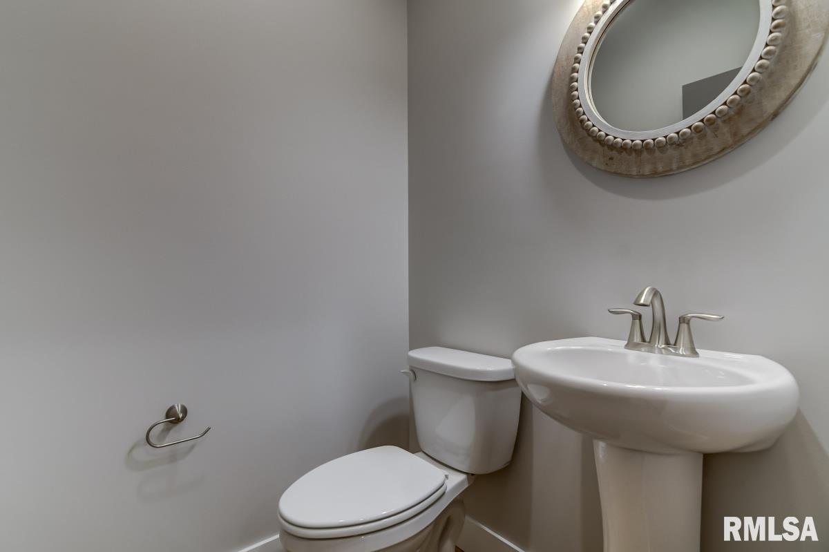 370 Abigail Drive Springfield, IL 62711 - Photo 5 of 43 Gallery Image 5