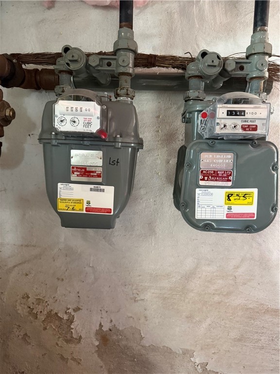 53 Catherine Street Bristol, RI 02809 - Photo 13 of 16