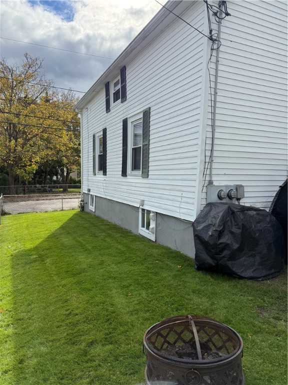 53 Catherine Street Bristol, RI 02809 - Photo 3 of 16